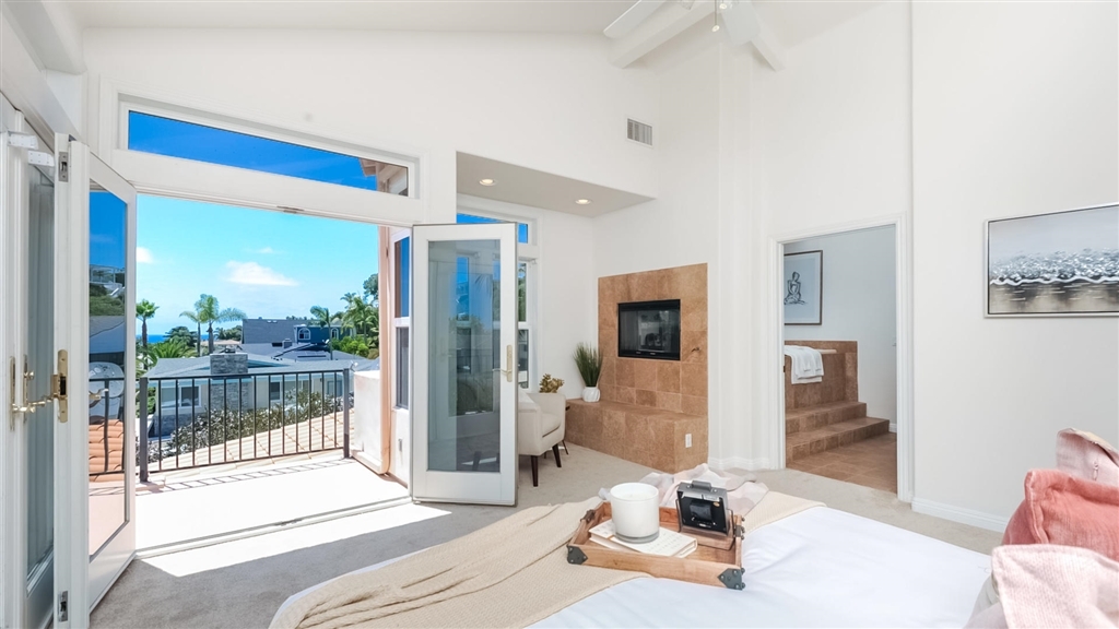 Upstairs suite with private view deck and spa bath